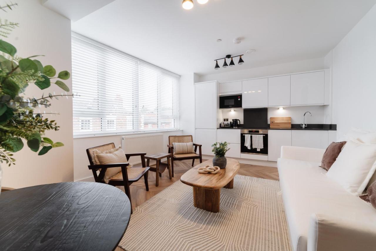 Royal House Stylish Apartments - Chester Buitenkant foto